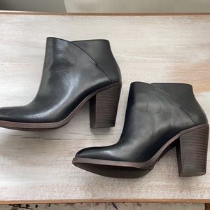 Brand New Lucky Brand Black Leather Booties Size 7 M without box